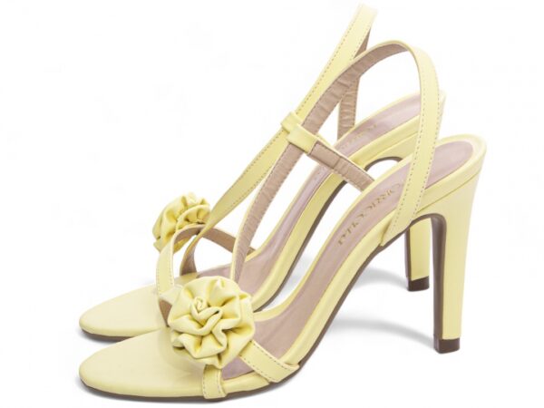Sandália Feminina Salto Alto Amarela Detalhe com flor - Imagem 3