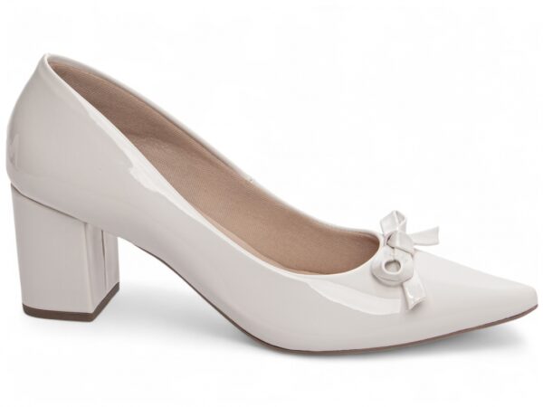 Sapato Scarpin Salto Alto Verniz Branco  Laço Confortável Elegante