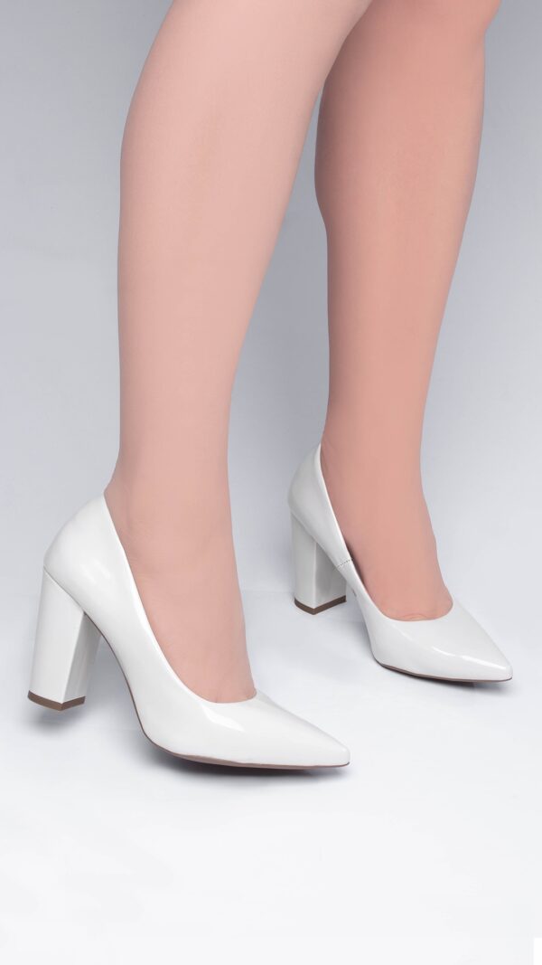 Sapato Scarpin Branco Verniz Salto Alto Estilo - 2025-00C - Imagem 9