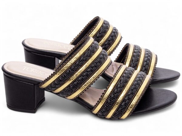 Sandália Tamanco Feminino Cor Preto Detalhe Dourado - Imagem 4
