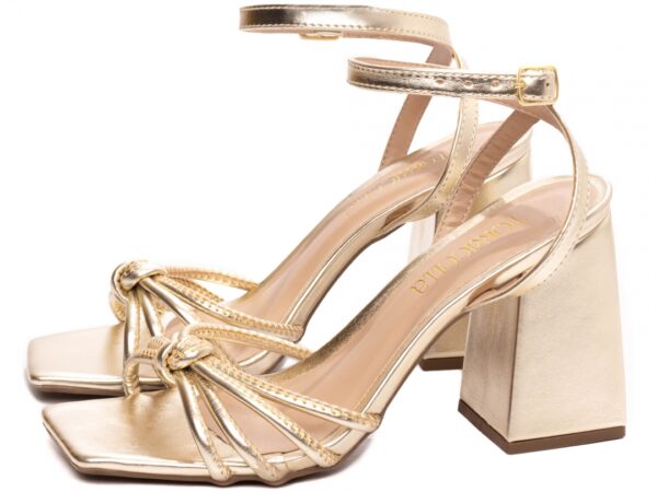Sandália Feminina Salto Alto Cor Dourado Fivela de Ajuste - Imagem 3