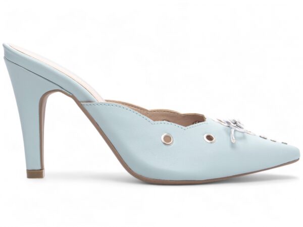 Sapato Scarpin Salto Alto Mule Azul Laço na Cor Prata e Apliques - Imagem 5