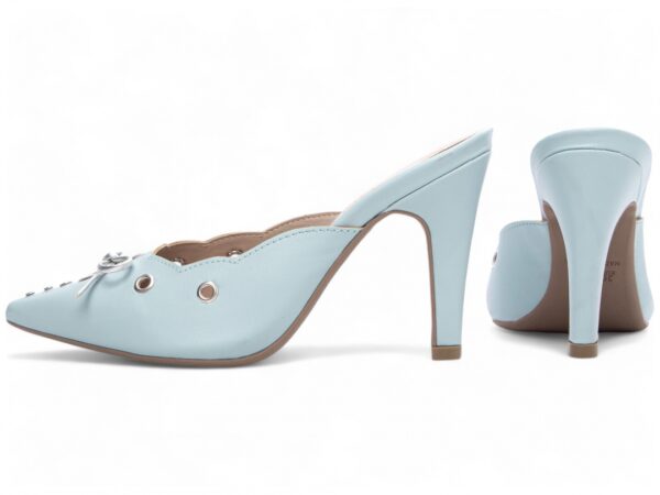 Sapato Scarpin Salto Alto Mule Azul Laço na Cor Prata e Apliques - Imagem 2