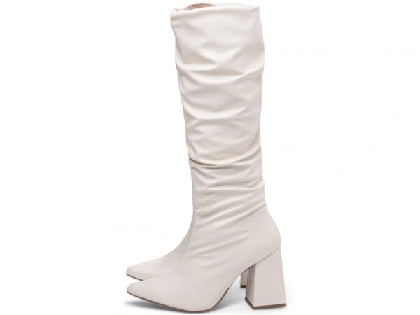Bota Feminina Branca Elegante com Salto Conforto Estilosa - Imagem 2