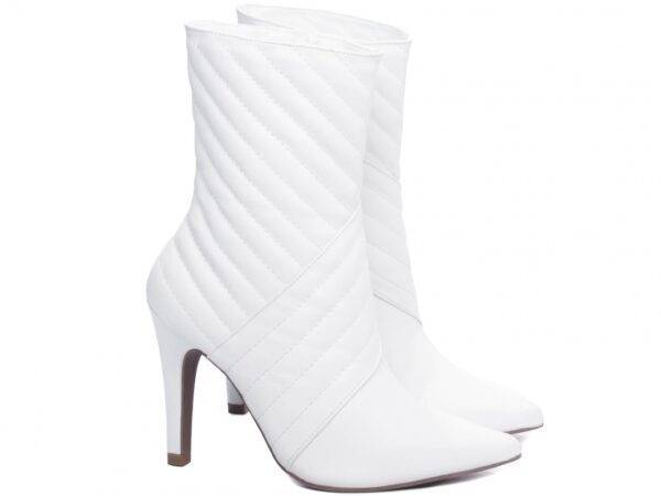 Bota Feminina Branca Elegante com Salto Conforto Estilosa - Imagem 2