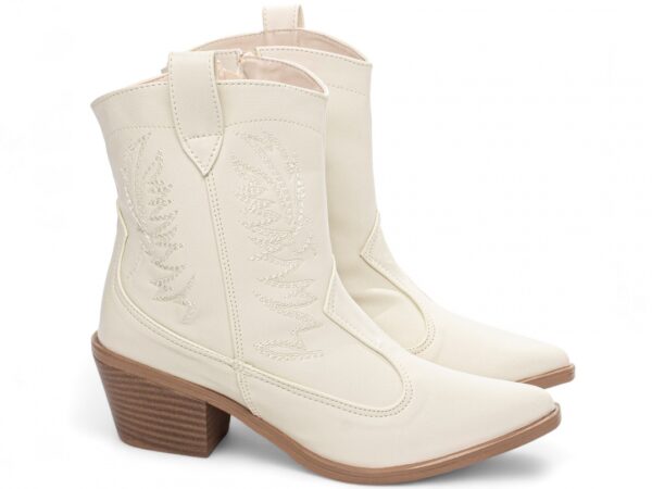 Bota Feminina Branca Elegante com Salto Conforto Estilosa - Imagem 4