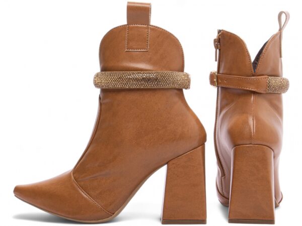 Bota Feminina Caramelo Elegante com Fivela com Salto Conforto Estilosa - Imagem 4